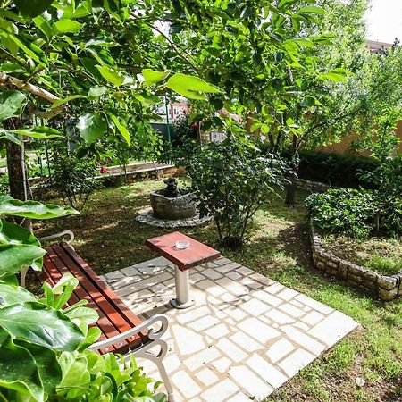 Apartments Vuceric Перой Экстерьер фото